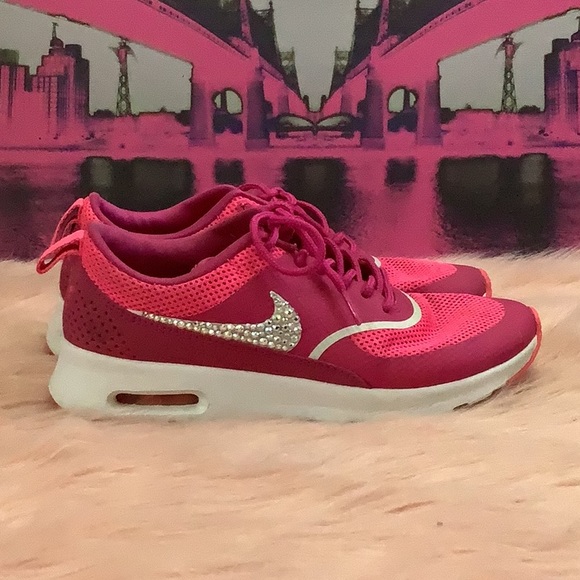 Nike Air Max Thea with Swarovski crystals. Sz 7.5 - Picture 4 of 16